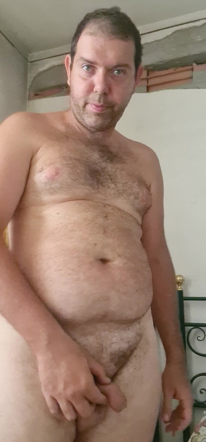 Mirko2589: Nackter Junge im Zimmer