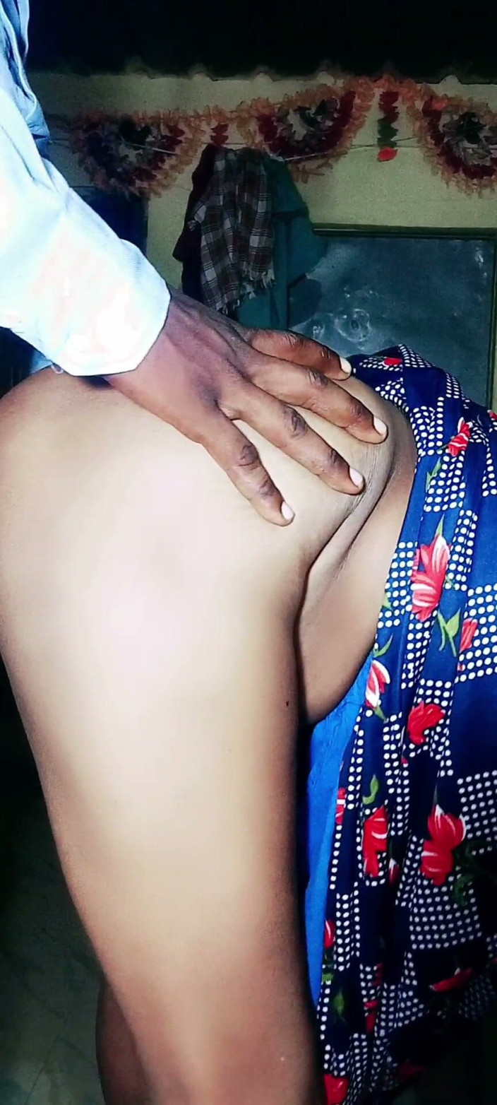 RealBamperKing: Ragazza sexy calda indiana
