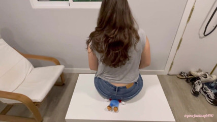 Your fantasy studio: Plushie twarz siedząca - niestandardowy film