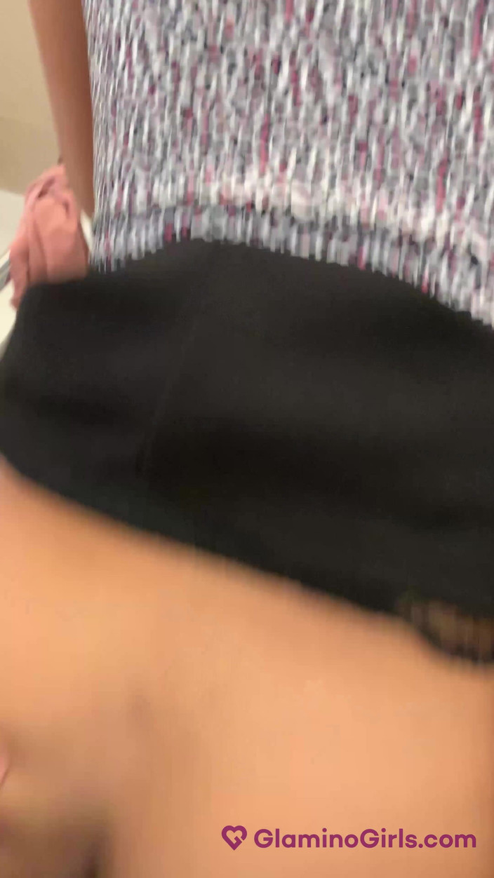 Glamino Girls: Bölüm 1 Mayıs Taylandlı sikilmek için Prag'a geldi