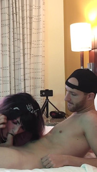 La sissy gotica jade madison fa un deepthroat al cazzo - compilation 4