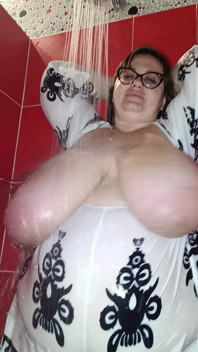 Join Me Ina Shower
