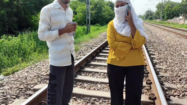 Indian Teen Girl's: Sexe en plein air, un demi-frère et sa demi-sœur se...