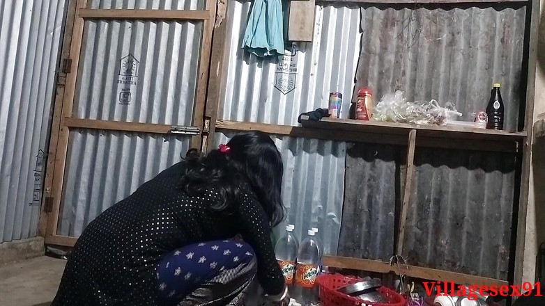 Villagesex91: 妻子在家被她的男朋友玩非常疯狂的性爱