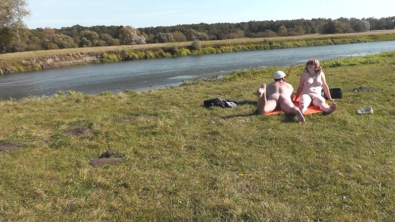 XXX-Platinum: Liebhaber fickte blonde MILF im doggystyle am strand