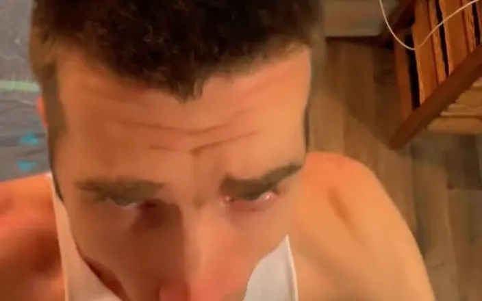 Makfrey: Fag Sucking Makfrey