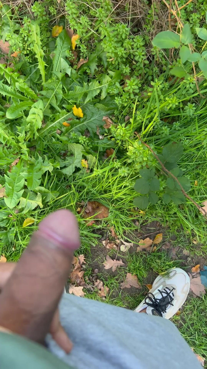 Hot dick in your ass: Sex în 3 - Găsit în pădure și arăt cum să-i fut iubitul