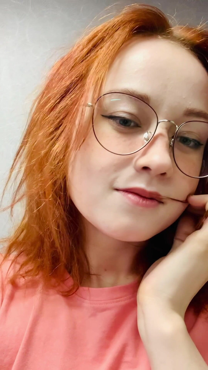 Sheryl X Sinclair: Teasing Myself and Masturbating in Train's Toilet!