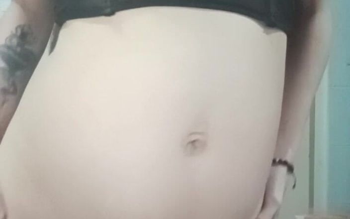 Irene: Une danse enceinte sexy