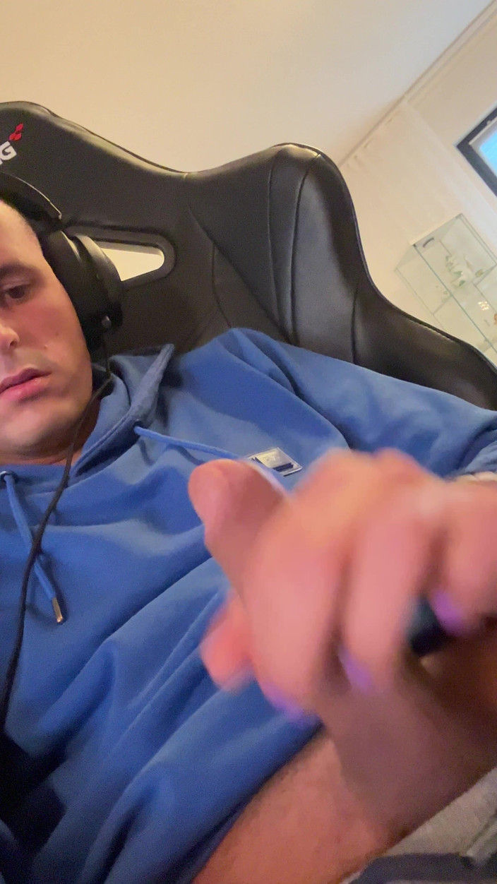 Twinkboy82: 컴퓨터 재생 전에 따먹히는 귀여운 독일 소년