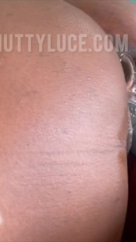 Ebenholz-solo-anal-backshots