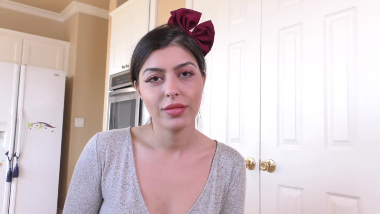Perv Milfs n Teens: Audrey Royal erkek arkadaşının babasıyla mücadele etmedi