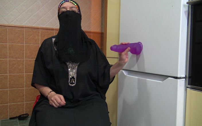 Souzan Halabi: 沙特阿拉伯戴绿帽子的妻子想要