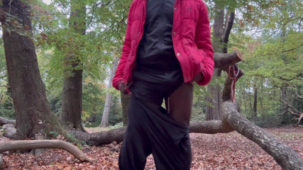 MrMagicDevil: Doar mângâind, scuturând și frecându-l în pădure