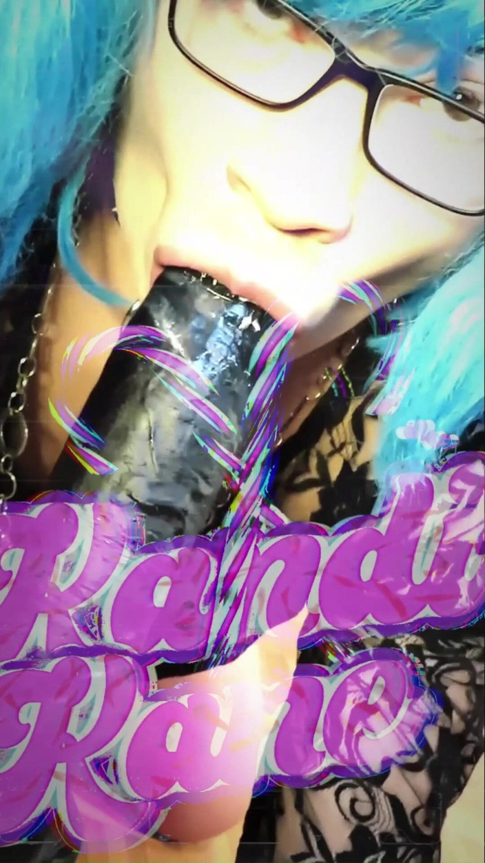 kandiKane: Hot Brazilian Sissy Slut Shemale Pounds Her Oiled Ass Pipe...