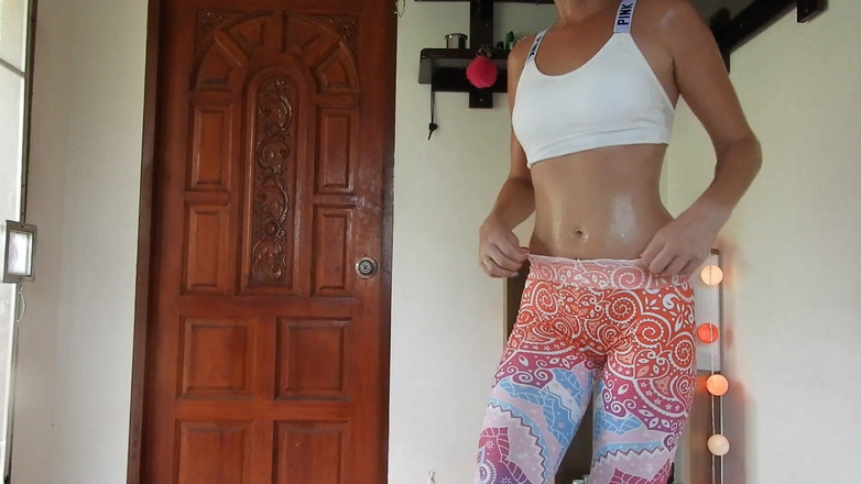 MissAnja_FH: Xtreme transpirat, dans sexy cardio și orgasme