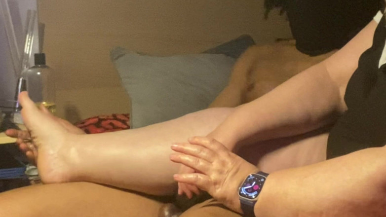Daddykane: Britânica loira milf fica selvagem com enorme bbc. Jogo safado