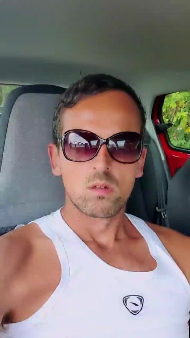 Slutboyben: Slutboyben Cam4 brainfukked utställare
