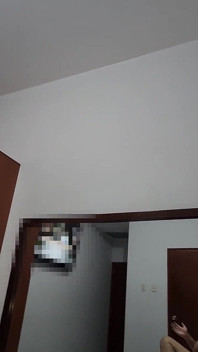 Alana první creampie ve své mokré teen kundičce