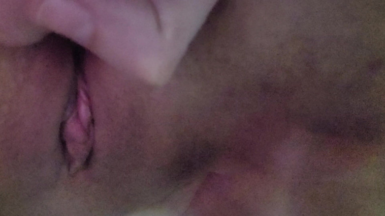 Mandy Foxxx: मेरे बालों में वीर्य और चरमसुख के लिए उंगली की चुदाई