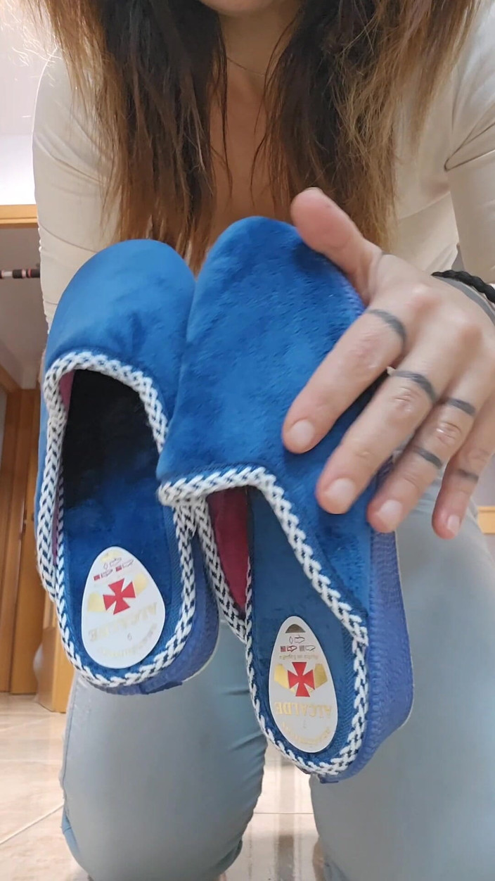 dafnedenoch: Kendim deniyorum, öğretiyorum ve Latince mastürbasyon yapıyorum