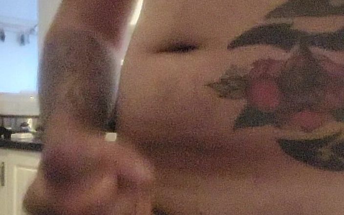 Garywhore: Kåt pojke runkar, kommer över köksbänken och slickar upp