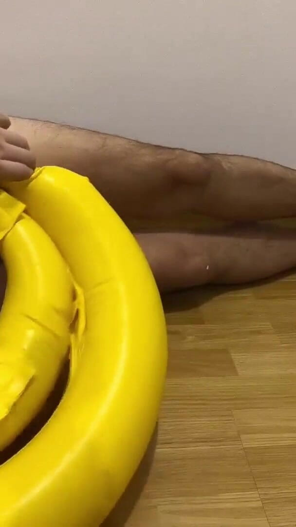 Playing with float 1 (Inflatable Lovers)