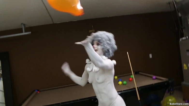 Babe Stare: Tia Is Nude And Painted As A Clown