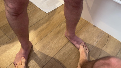 ItalianBigDick22: Saya melancap zakar Itali kawan lurus saya dan membantunya memancut...