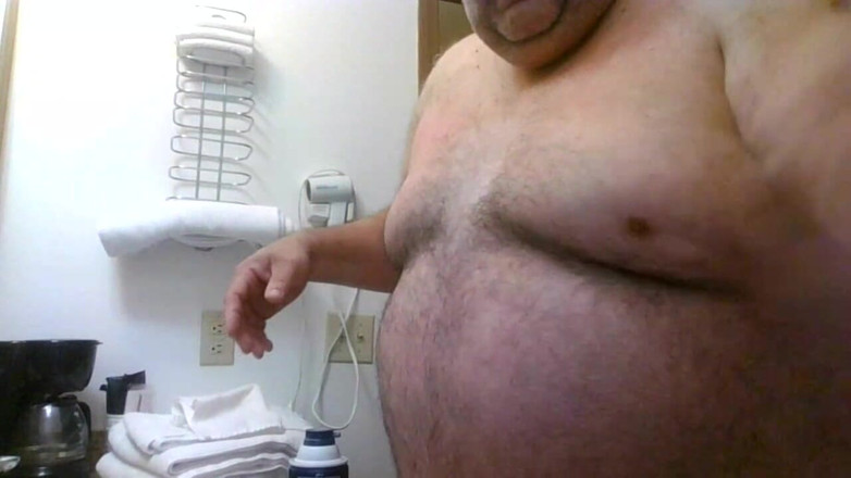 Gaydaddy2021: 淋浴和剃光