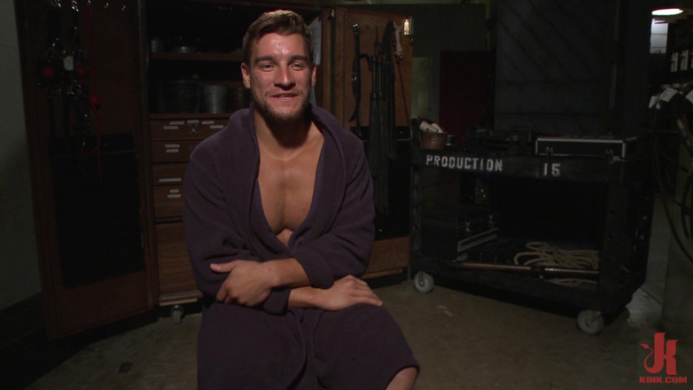 Kink Men Classics: Straight Hunk Jordan Boss bezlitośnie pobity i made to cum