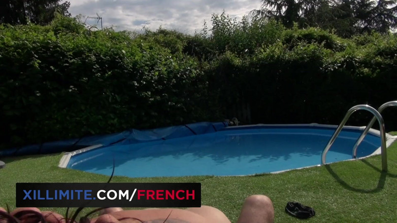 French girls at work: Анальна наметка в саду