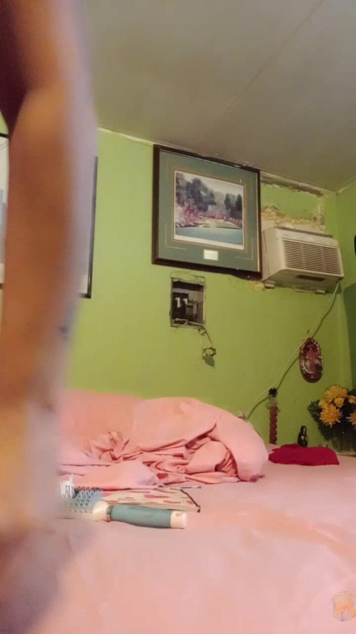 Lusi: Si blonde panas suka bermain