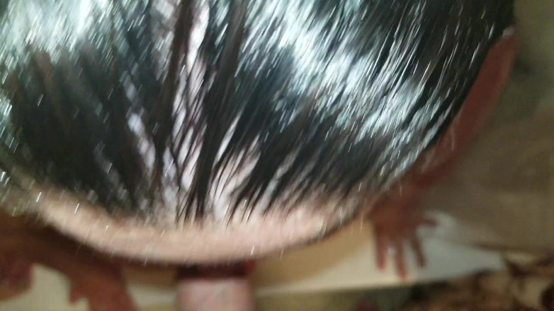 SexyNEBBW: セクシーなBBWはシャワーを浴びて顔を取得します