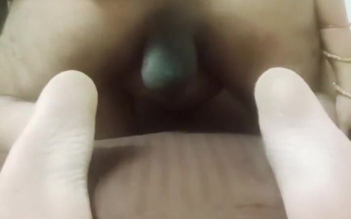 Roshni G: Casal aproveite o vibrador