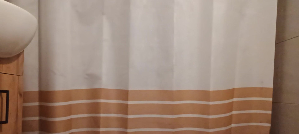 Sub Slave: Drsné kouření ve sprše