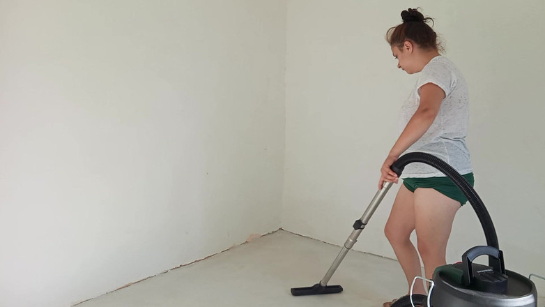 fartingclub01: Fată cu cur alb perfect vid în casă