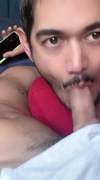 Markus Chilling se sexy tělem v mé posteli