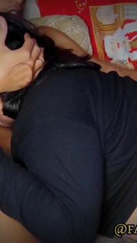 Deepthroat yang melampau dan loya untuk awek montel Argentina yang bertetek besar Alisongonzalez26