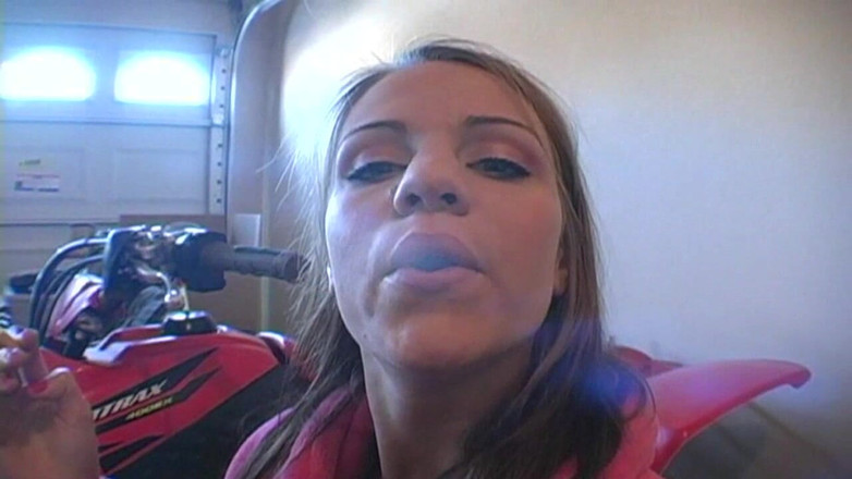 LegalThisWeek: Addison Rose kouří s Addison Rose