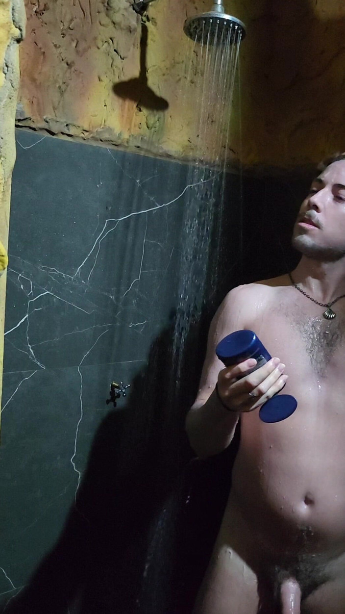 Hakam: Deliriously Rinsing Mit Meinem Freund