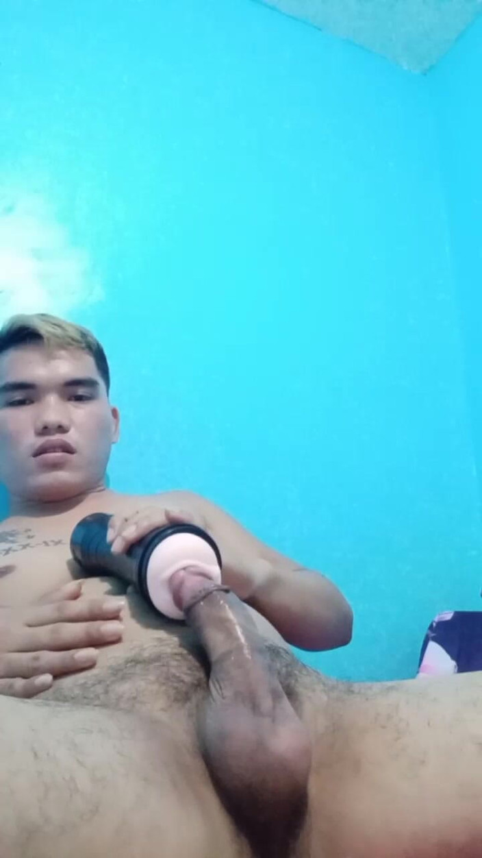 Bisucker: Když jsem sama, šílím v přemýšlení s někým, kdo se mnou...