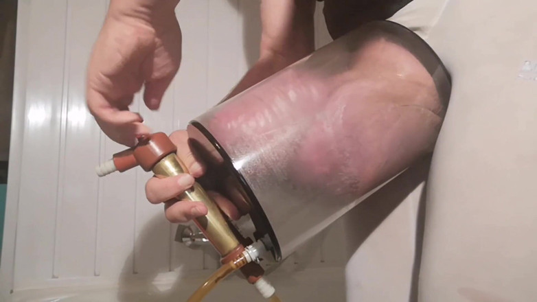 Monster_Meat_: Pompare extremă de la perete la perete