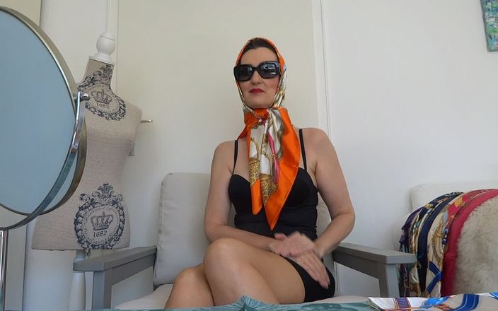 Lady Victoria Valente: Studioul de amenajare satin shawl: 7 ejaculări noi cu ejaculări pe...