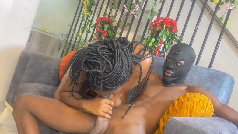 Ebony-forever69: Zendy queen si protáhni čelisti jako nedbalý python k deepthroat Hug...