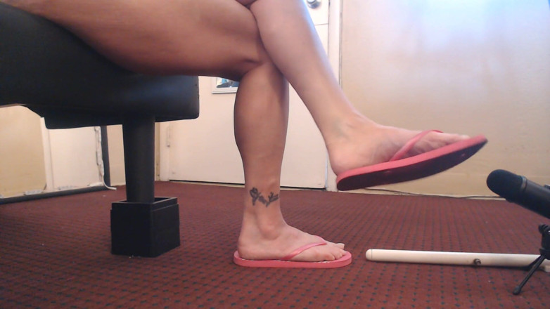 Abby Anna: ASMR, chanclas sucias con rayas rosas