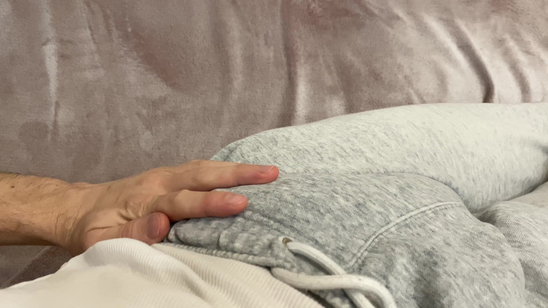 1TeddyBear1: Великий член ручною стимуляцією. 4k відео