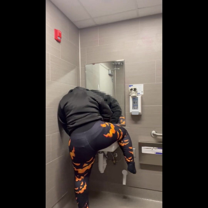 Anye Meshell: Це один дивний Хеллоуїн з привидами!