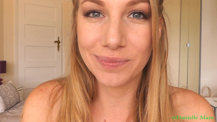 Danielle Maye: ダニスマウスの探索