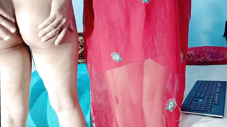 Netu: Netu Manželka s velkým zadkem a kamarádova manželka šukali cowgirl v...